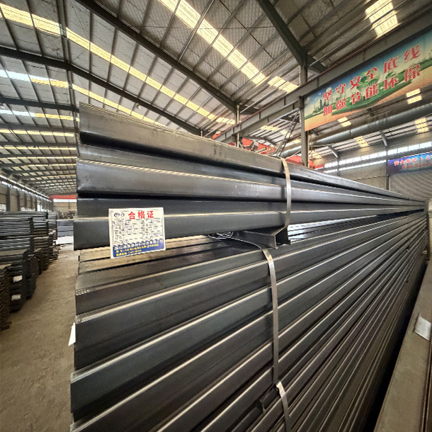 700 High Strength Trailer Waterproof Side Beam for Semi Trailer Cargo Box - الصورة 4