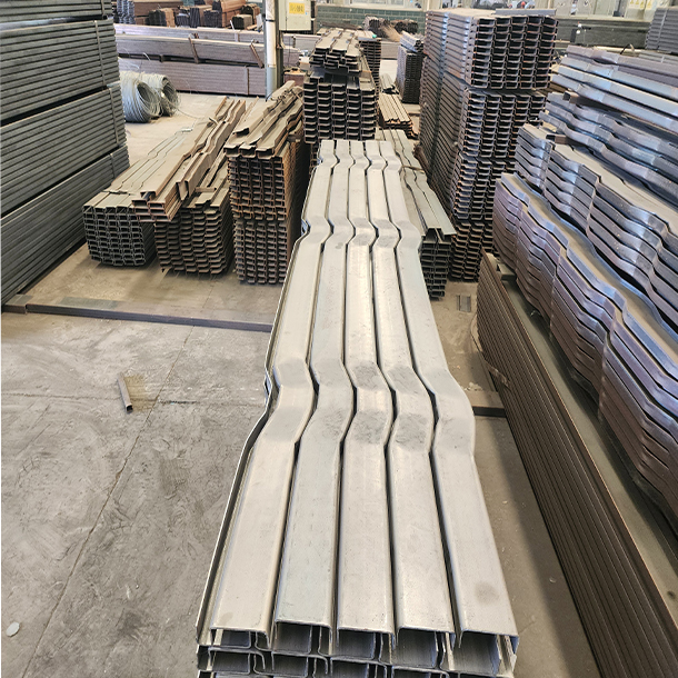 3-Bend W Type Trailer Cross Member - 图片 2